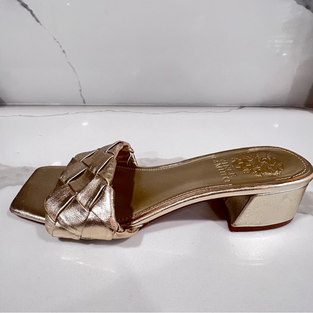 Vince Camuto Women’s Semtera Sandal Gold Metallic Block Heel Sz 6‎ -FLAWED - Picture 9 of 16